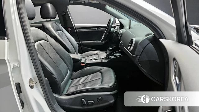 Audi New A3 2018 Белый из Кореи, фото 2