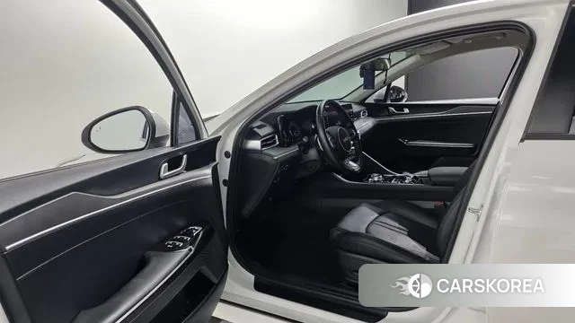 Kia K5 3rd generation 2022 Белый из Кореи, фото 2