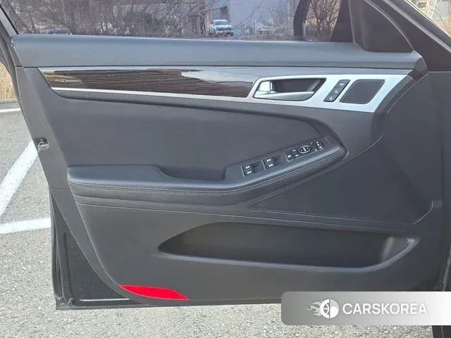 Genesis G80 2018 Черный из Кореи, фото 2