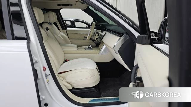 Land Rover Range Rover 5th Generation 2024 Белый из Кореи, фото 2