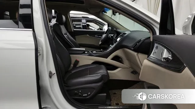 Lincoln Nautilus First generation 2020 Белый из Кореи, фото 2