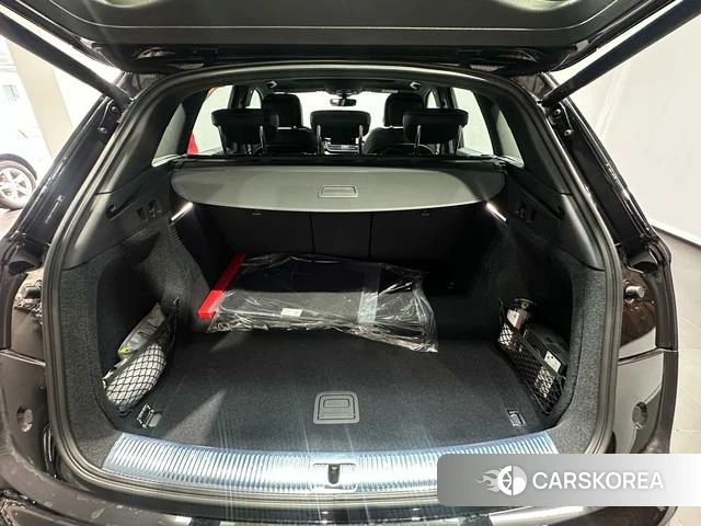 Audi Q5L 2024 Черный из Китая, фото 2