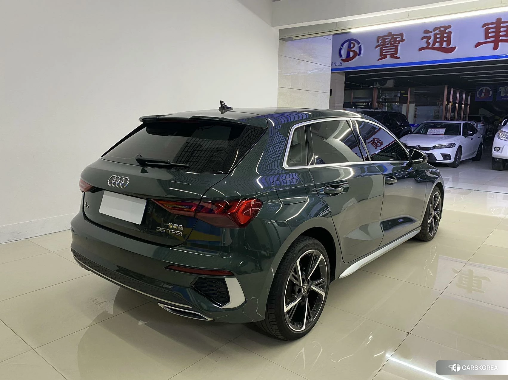 Audi A3 2023 Зеленый из Китая, фото 2