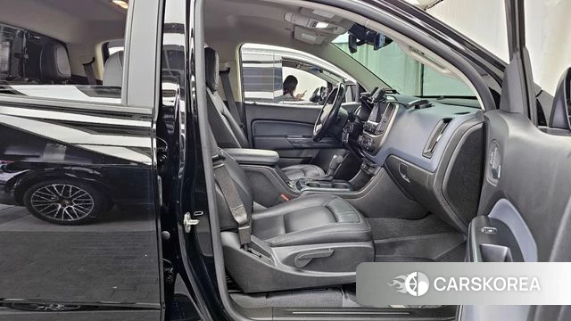 Chevrolet (GM Daewoo) Real New Colorado 2021 Черный из Кореи, фото 2