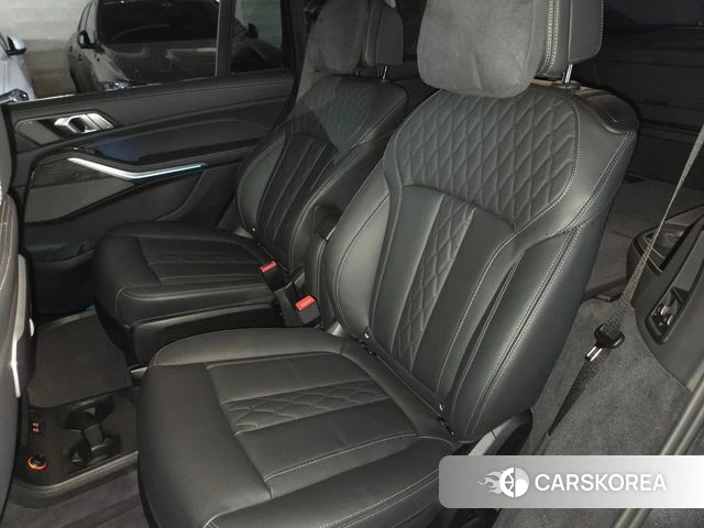 BMW X7 (G07) 2025 Черный из Кореи, фото 2