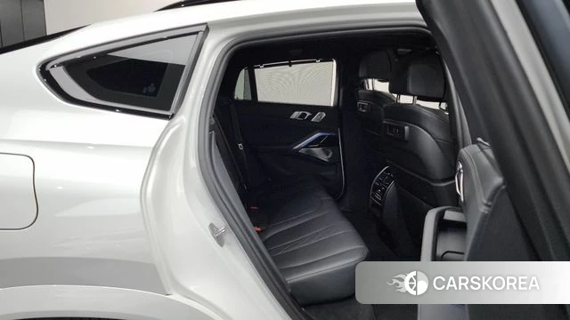 BMW X6 (G06) 2021 Белый из Кореи, фото 2