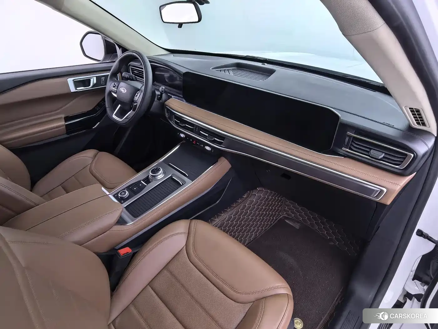 Ford Explorer 2023 Белый из Китая, фото 2