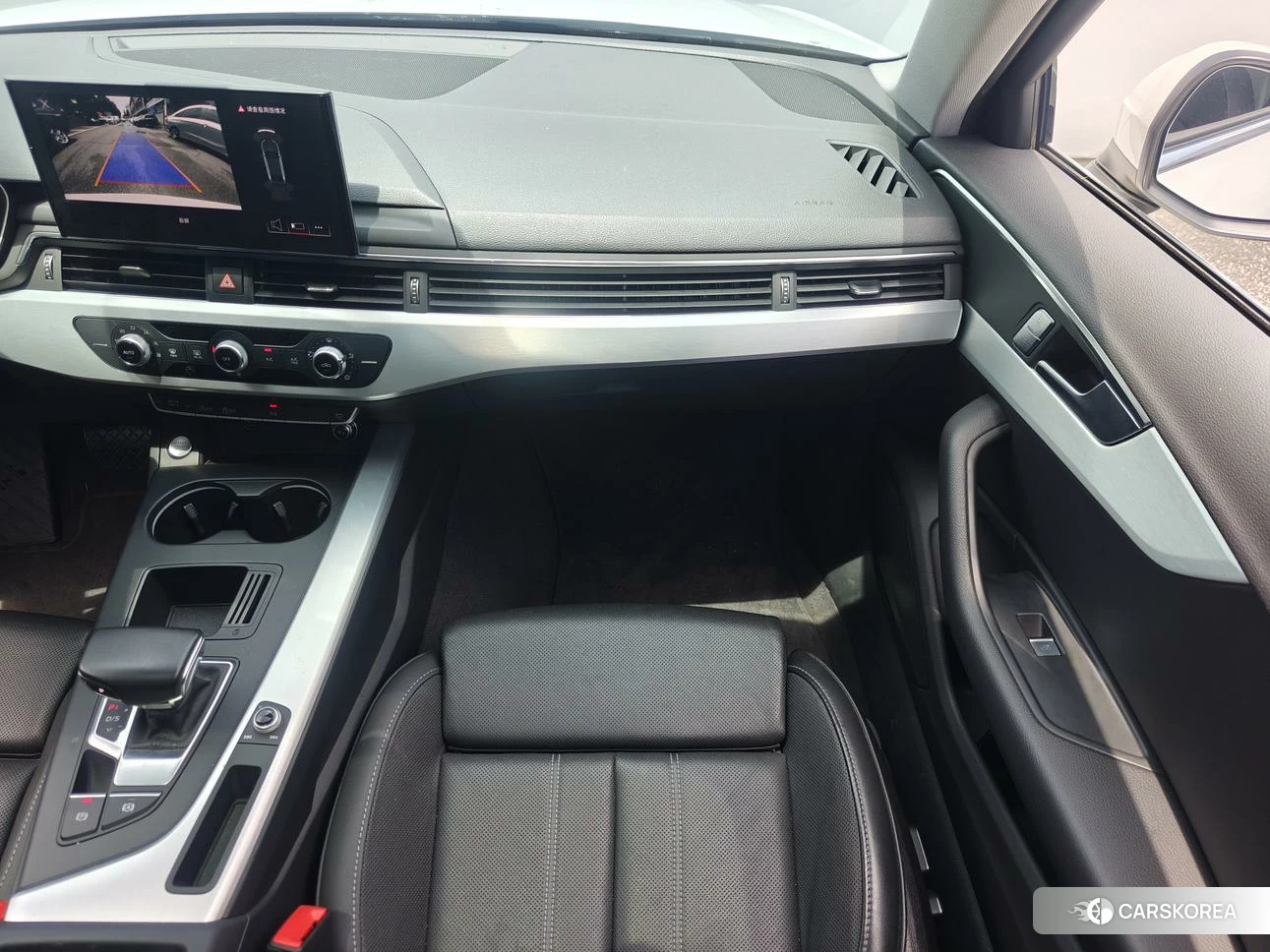 Audi A4L 2023 Белый из Китая, фото 2
