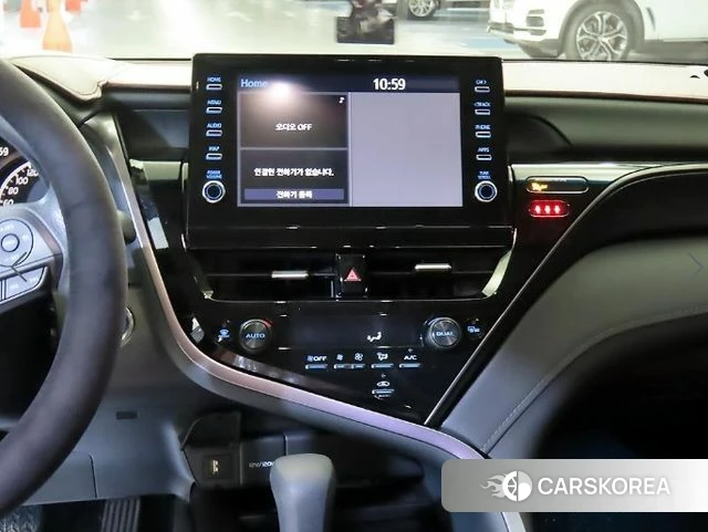Toyota Camry (XV70) 2022 Серый из Кореи, фото 2