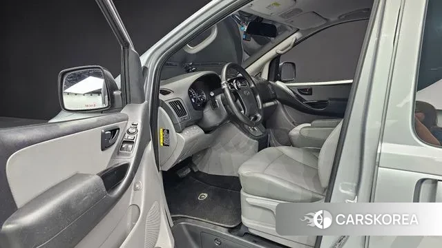 Hyundai The New Grand Starex 2018 Серебряный из Кореи, фото 2