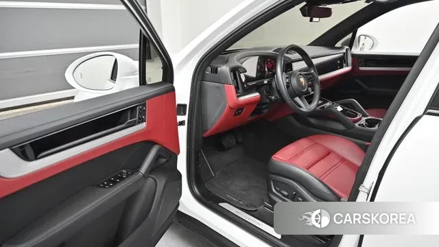 Porsche Cayenne (PO536) 2024 Белый из Кореи, фото 2