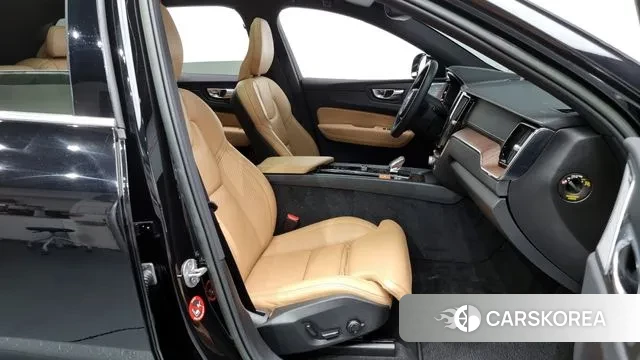 Volvo XC60 second Generation id 2900653 из Кореи 2