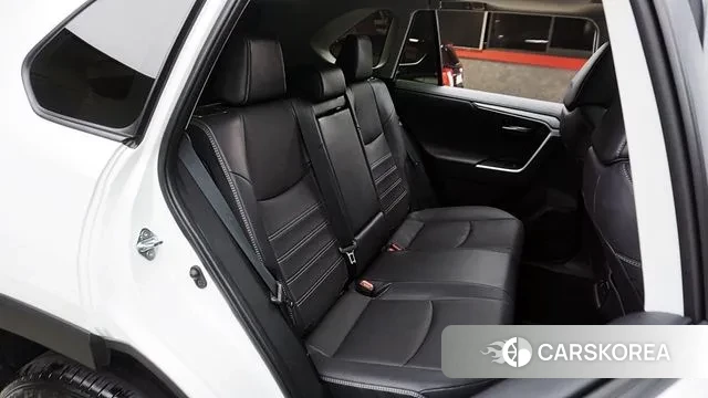 Toyota RAV4 5th Generation 2024 Белый из Кореи, фото 2