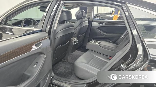 Genesis G80 2019 Черный из Кореи, фото 2