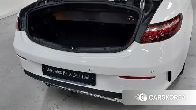 Mercedes-Benz E-Class W213 2021 Белый из Кореи, фото 2