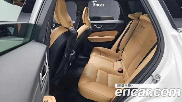 Volvo XC60 second Generation 2020 Белый из Кореи, фото 2