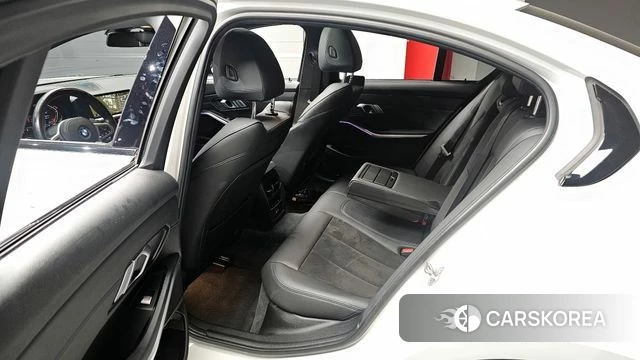 BMW 3 Series (G20) 2022 Белый из Кореи, фото 2