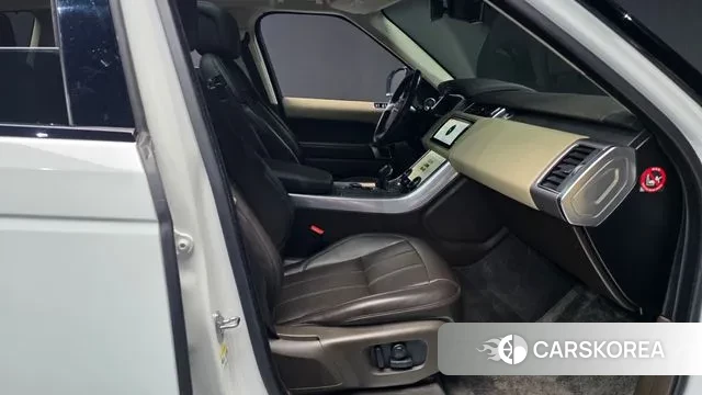 Land Rover Range Rover Sport 2nd Generation 2018 Белый из Кореи, фото 2