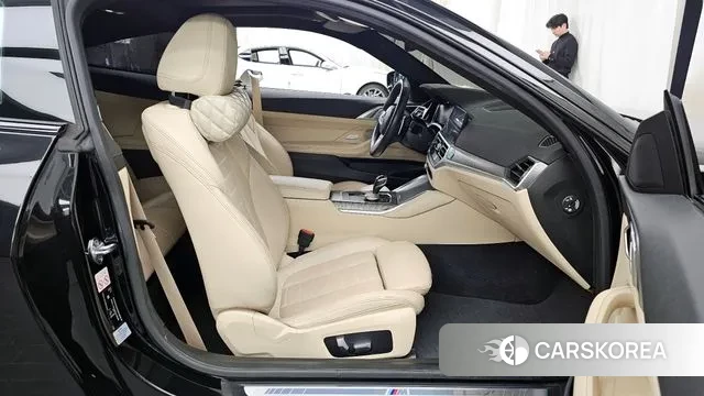 BMW 4 Series (G22) 2021 Черный из Кореи, фото 2