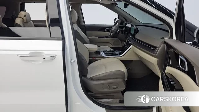 Kia Carnival 4th generation 2023 Белый из Кореи, фото 2