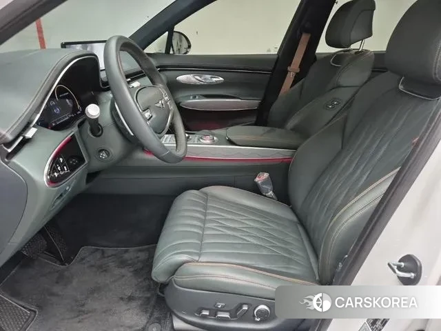 Genesis GV70 2023 Белый из Кореи, фото 2