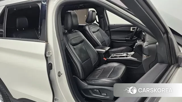 Ford Explorer 6th Generation 2019 Белый из Кореи, фото 2