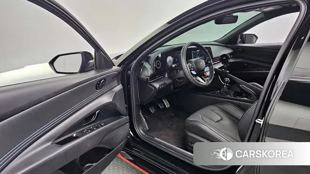 Hyundai The New Avante (CN7) 2024 Черный из Кореи, фото 2