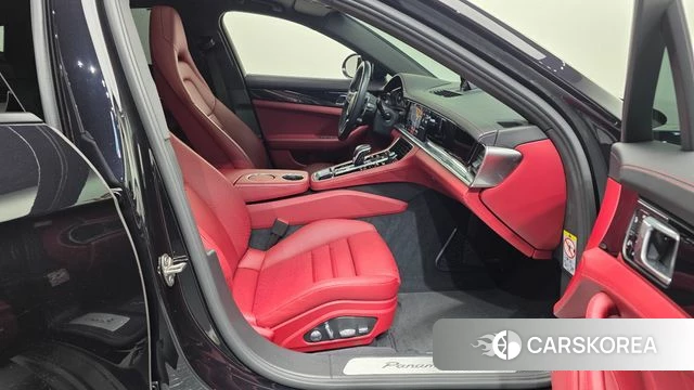 Porsche Panamera (971) 2018 Черный из Кореи, фото 2