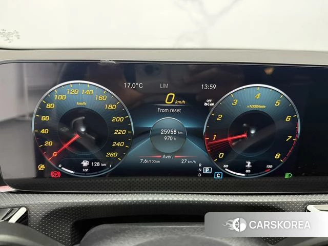 Mercedes-Benz CLA (import) 2022 Серебристо-серый из Китая, фото 2