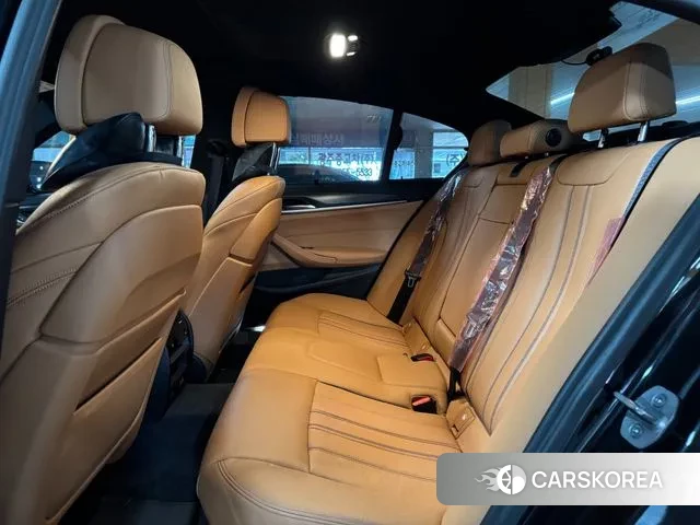 BMW 5 Series (G30) 2022 Серый из Кореи, фото 2