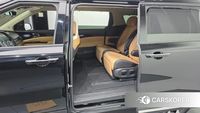 Kia Carnival 4th generation 2022 Черный из Кореи, фото 2