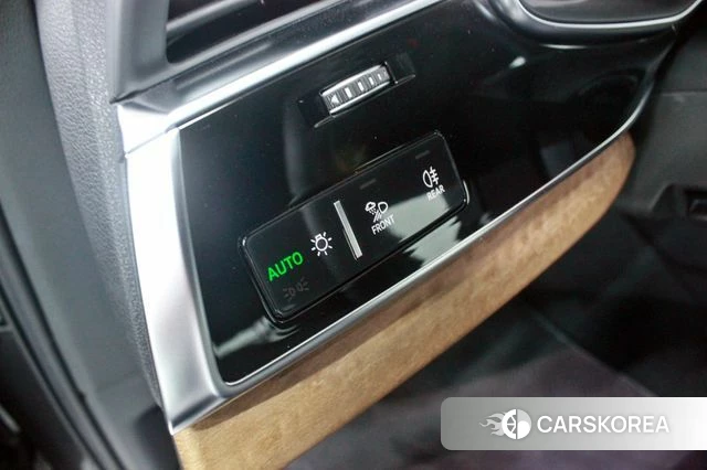 Audi Q7 (4M) 2025 Серый из Кореи, фото 2