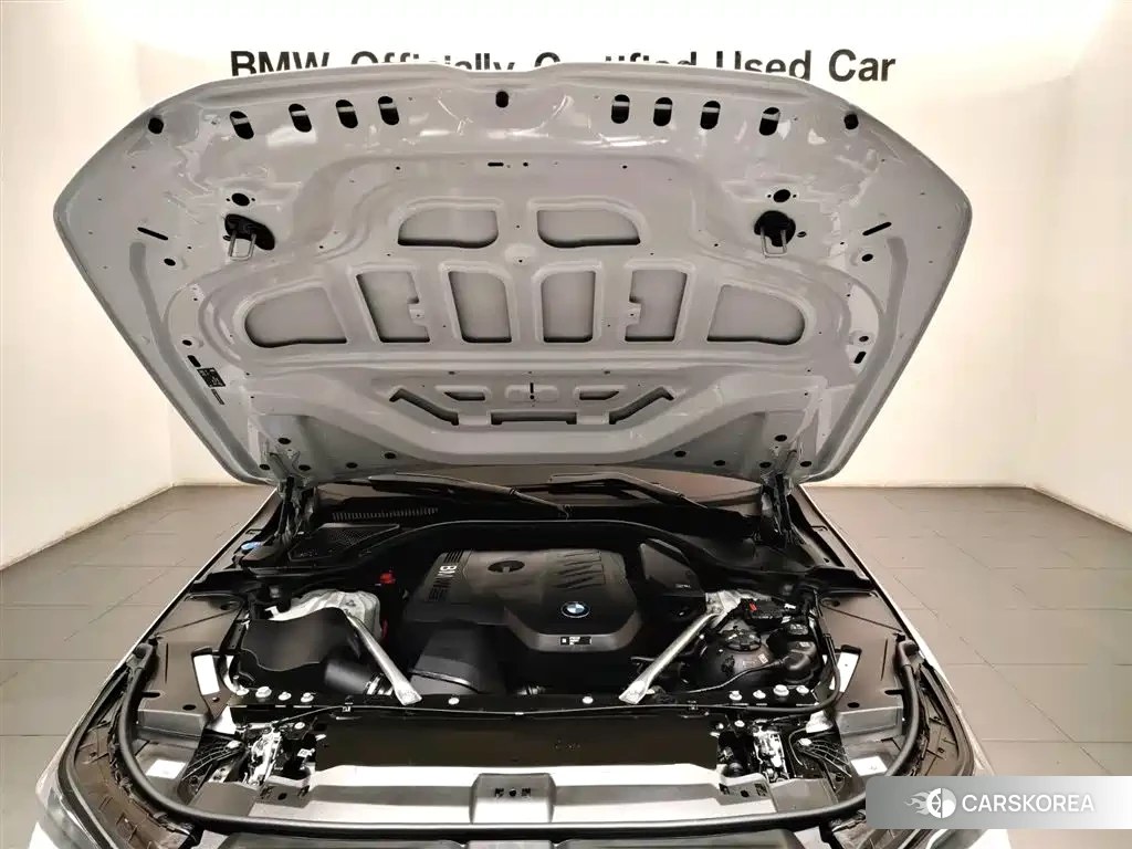BMW 5 series 2026 Белый из Китая, фото 2