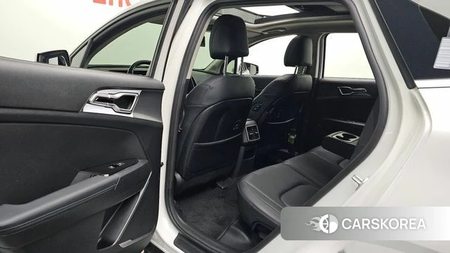Kia Sportage 5th Generation 2022 Белый из Кореи, фото 2