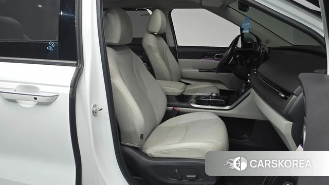 Kia Carnival 4th generation 2021 Белый из Кореи, фото 2