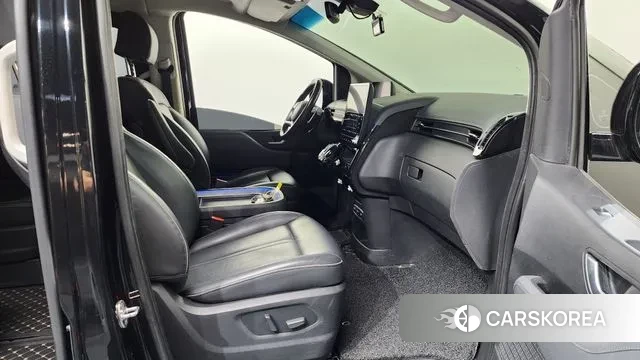 Hyundai Staria 2021 Черный из Кореи, фото 2