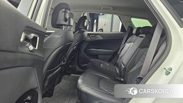 Kia Sportage 5th Generation 2023 Белый из Кореи, фото 2