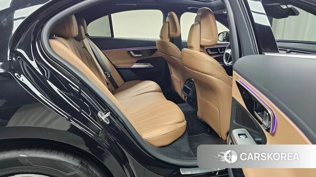 Mercedes-Benz E-Class W214 2025 Черный из Кореи, фото 2