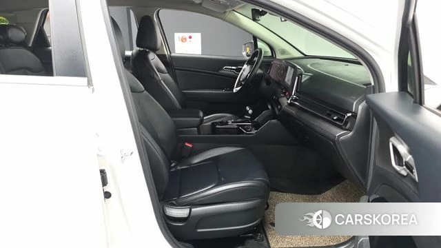 Kia Sportage 5th Generation 2023 Белый из Кореи, фото 2