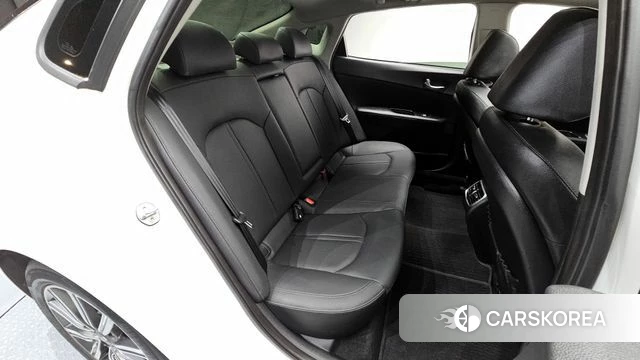 Kia The New K5 2nd generation 2018 Белый из Кореи, фото 2