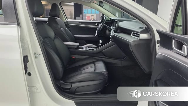 Kia K5 3rd generation 2021 Белый из Кореи, фото 2