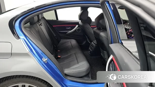 BMW 3 Series (F30) 2018 Серебристо-серый из Кореи, фото 2