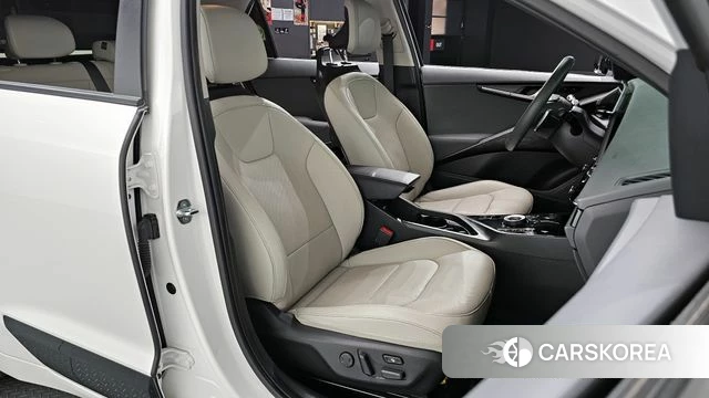 Kia Di Ol Nu Niro 2022 Белый из Кореи, фото 2