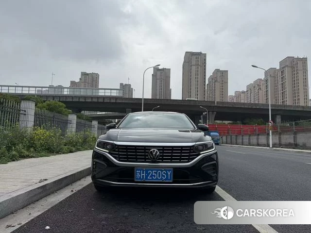 Volkswagen Passat 2024 Черный из Китая, фото 2