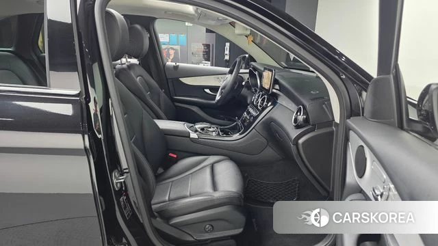 Mercedes-Benz GLC-Class X253 2018 Черный из Кореи, фото 2