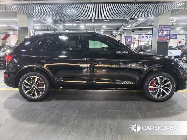 Audi Q5L 2024 Черный из Китая, фото 2