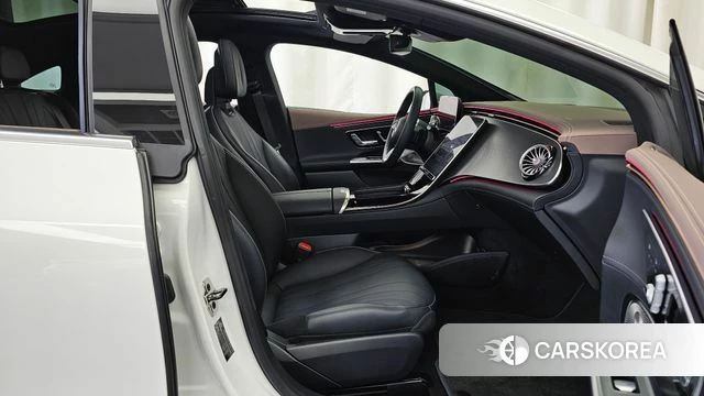 Mercedes-Benz EQE V295 2023 Белый из Кореи, фото 2