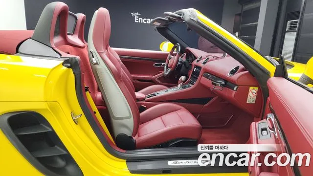 Porsche 718 Boxster 2019 Желтый из Кореи, фото 2