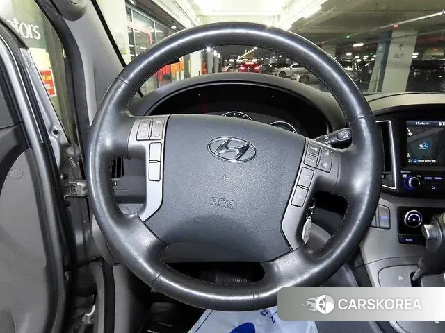 Hyundai The New Grand Starex 2018 Серебристо-серый из Кореи, фото 2