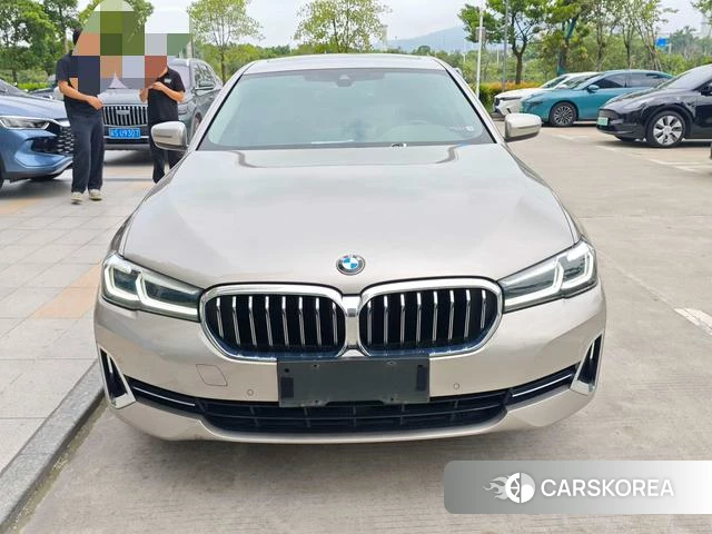 BMW 5 series 2021 Серебристо-серый из Китая, фото 2